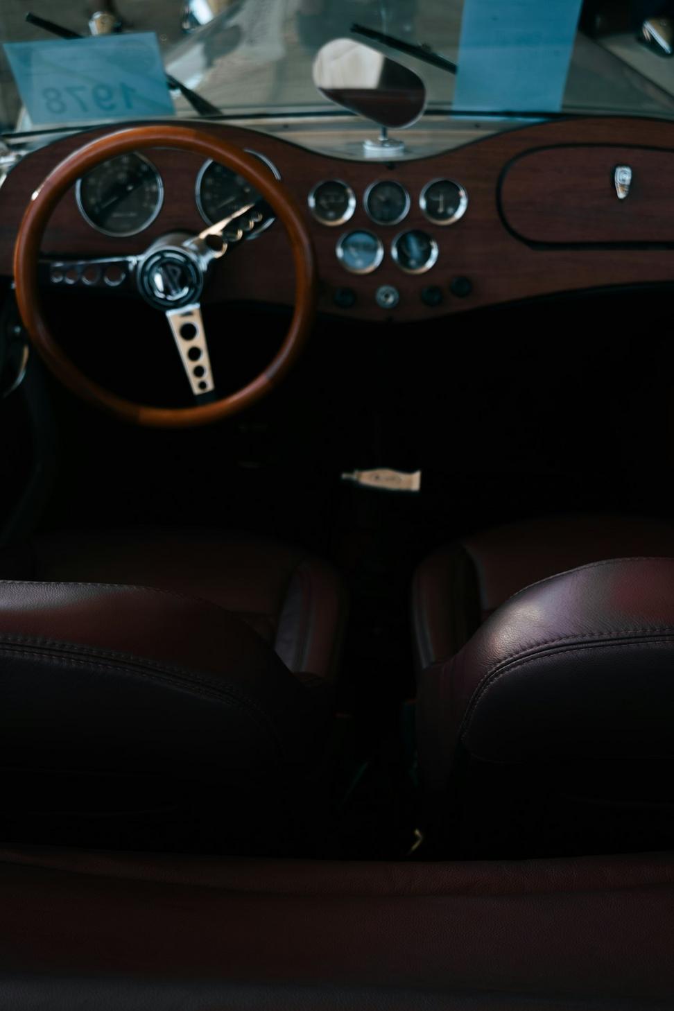 Jaguar E-Type interior restoration